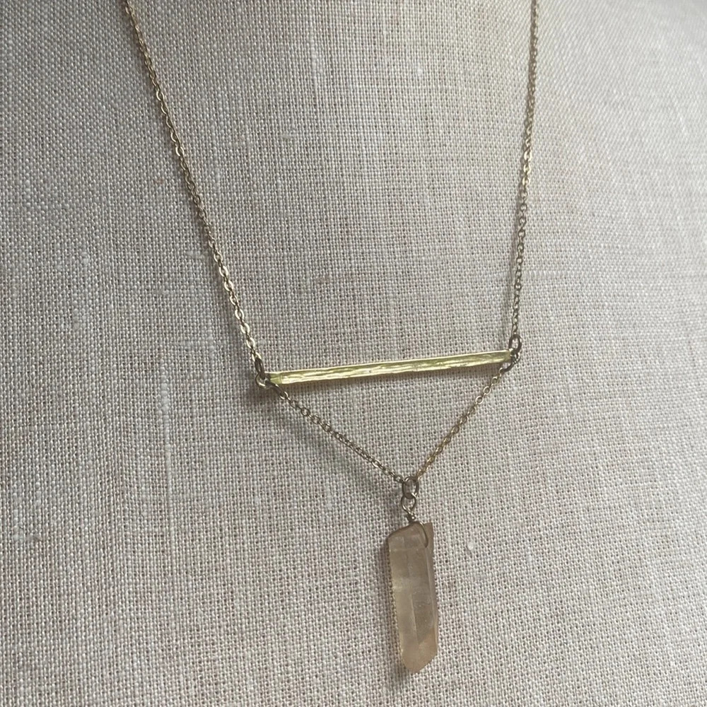 Quartz Gold Bar Pendant Necklace - Picture 2 of 3
